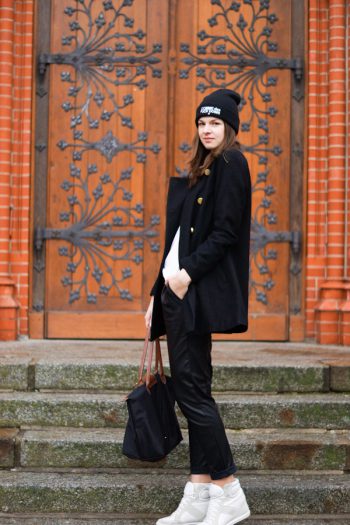 leather baggy pants