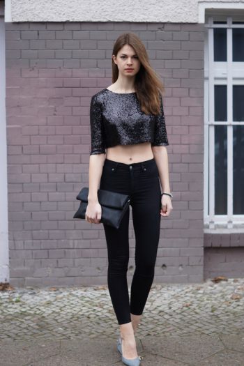 Festive Outfit: Sequin Top