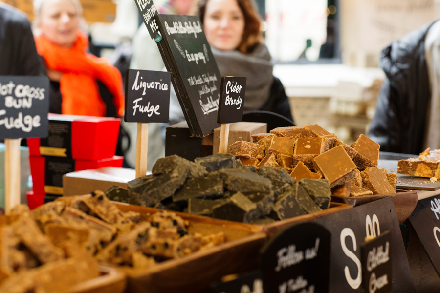 Ella_Sadika_Audrey_Karls_Timex_Borough_Market_General_2016_0030