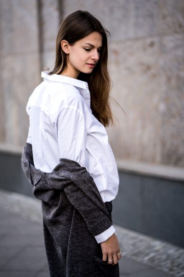 Wie trägt man ein weiÃes Shirt