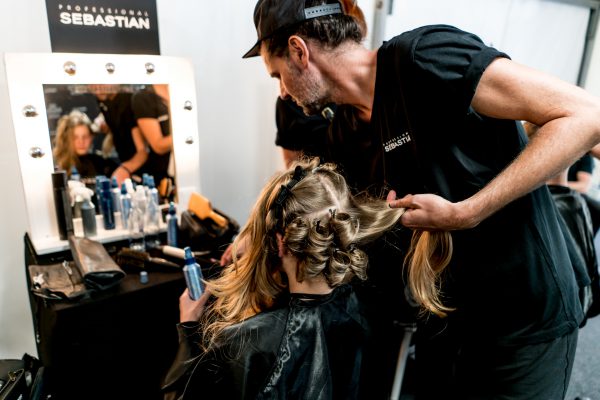 Whaelse_Fashionblog_Fashion_Week_Backstage-20