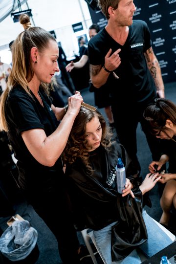Whaelse_Fashionblog_Fashion_Week_Backstage-25