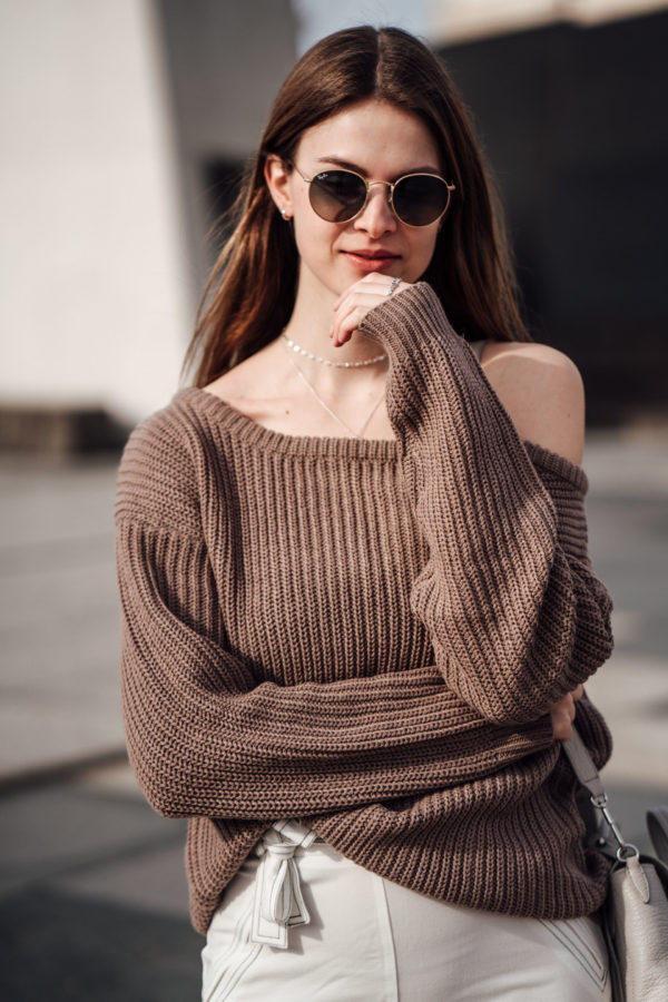 round Ray Ban sunglasses