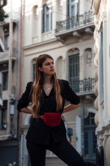 Wie trÃ¤gt man Statement Bags