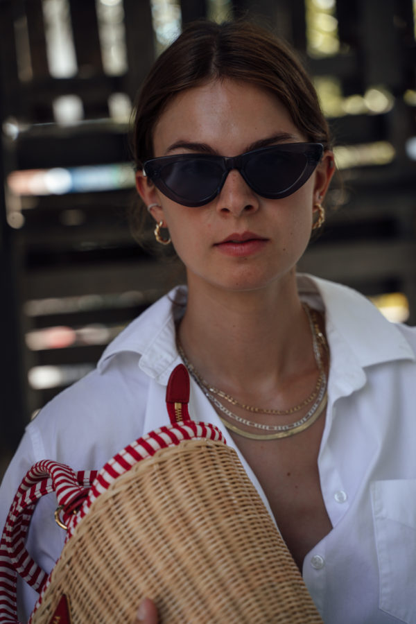 schwarze SOnnenbrille